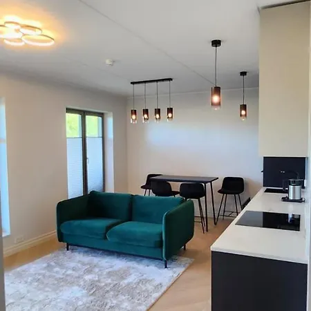 Cozy In The Center דירה טאלין